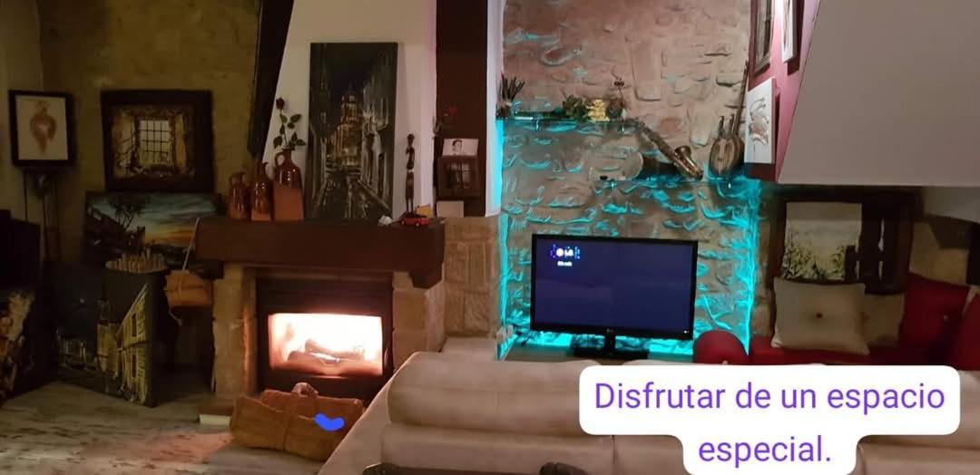 La Casa Del Pintor - Estudio De Arte En 巴埃萨 外观 照片